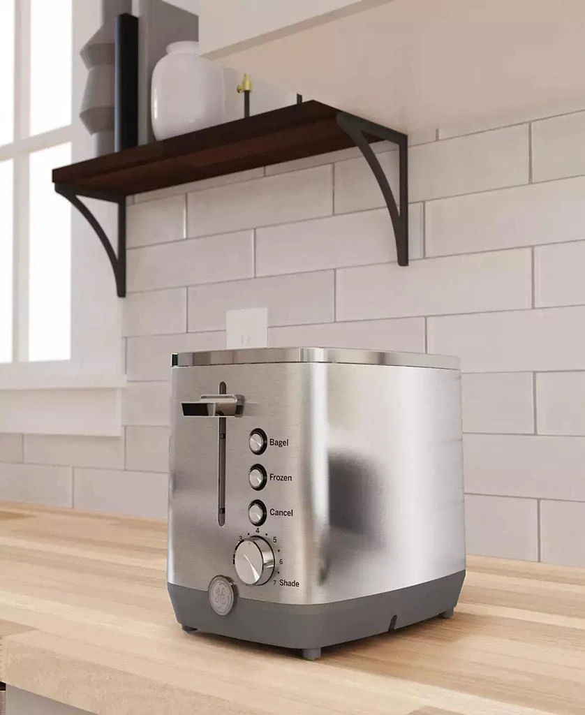 GE Appliances GE 2-Slice Toaster 10