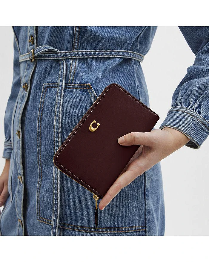 Coach Essential Medium Zip Around Wallet 2