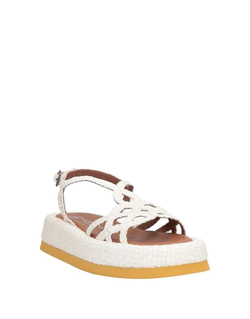 PAS DE ROUGE Sandals 2