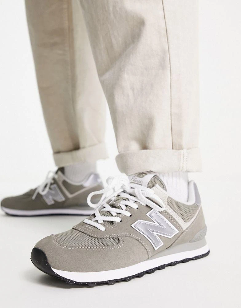 New Balance New Balance 574 sneakers in grey and white 1
