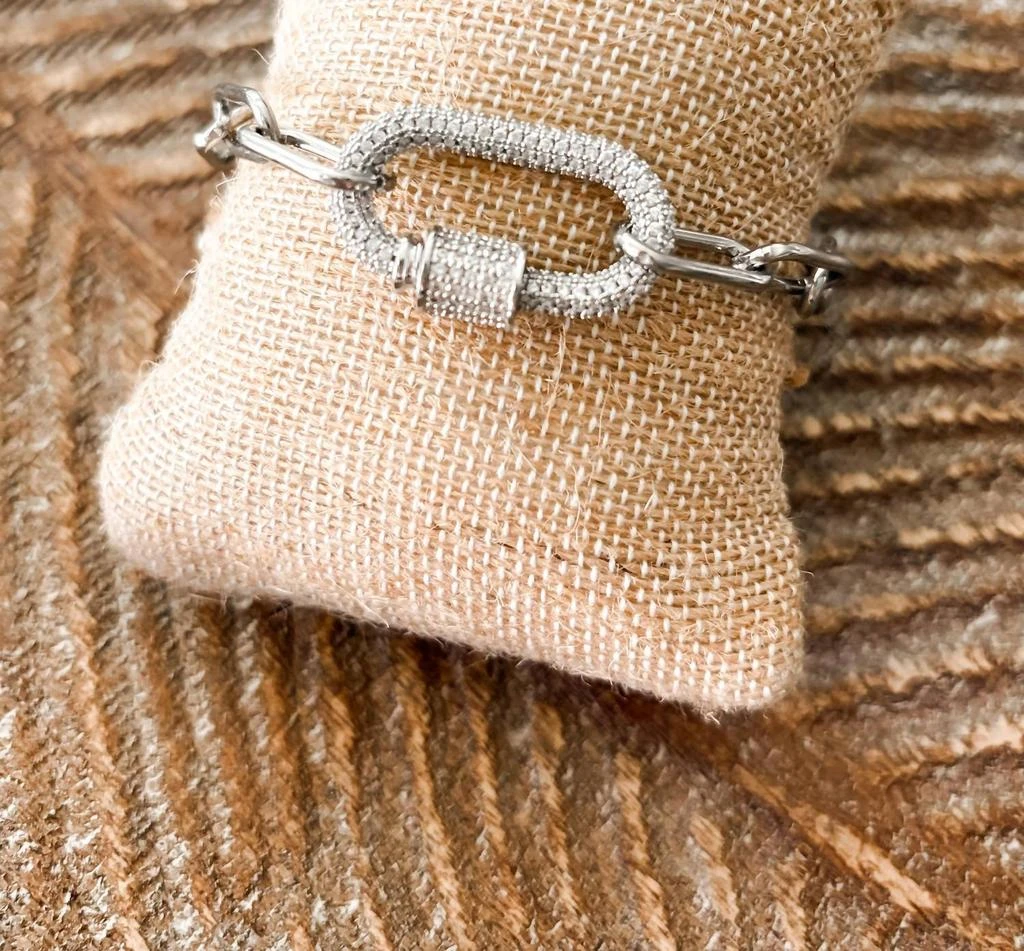 White Label White Label - Women
s Magnetic Chain Bracelet 2