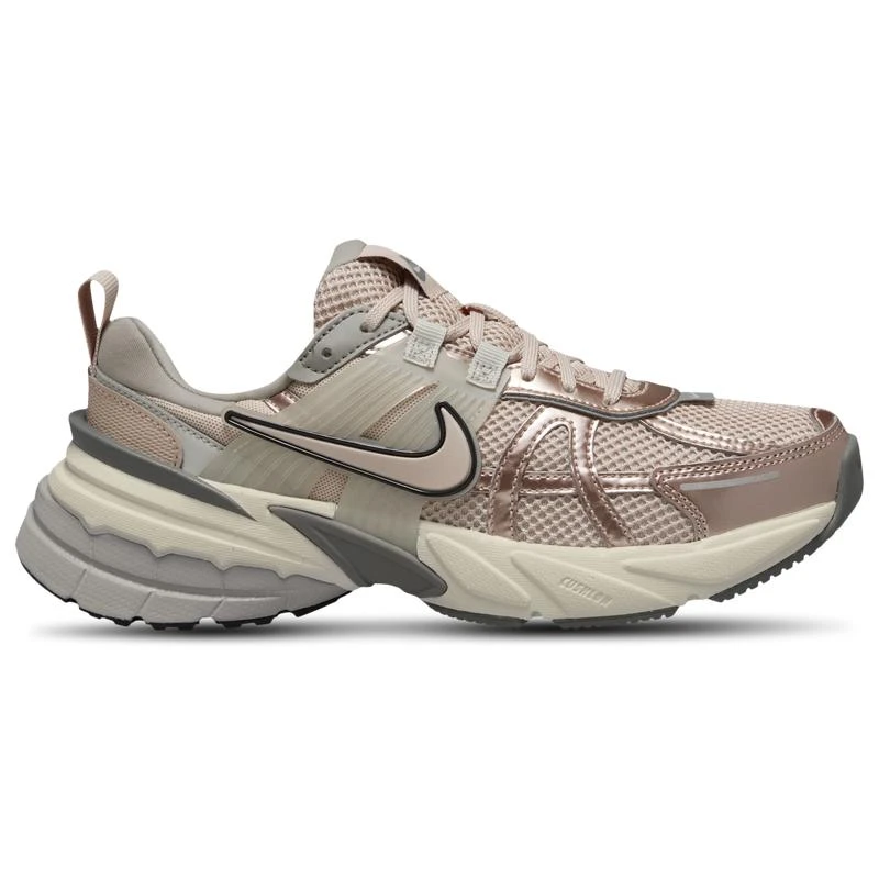 NIKE Nike V2K Run - Women's 1