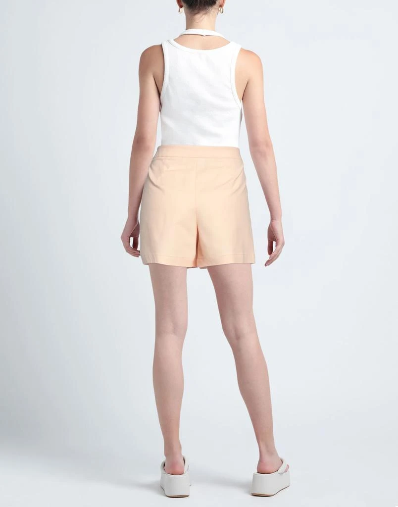 Boutique Moschino Shorts & Bermuda 3