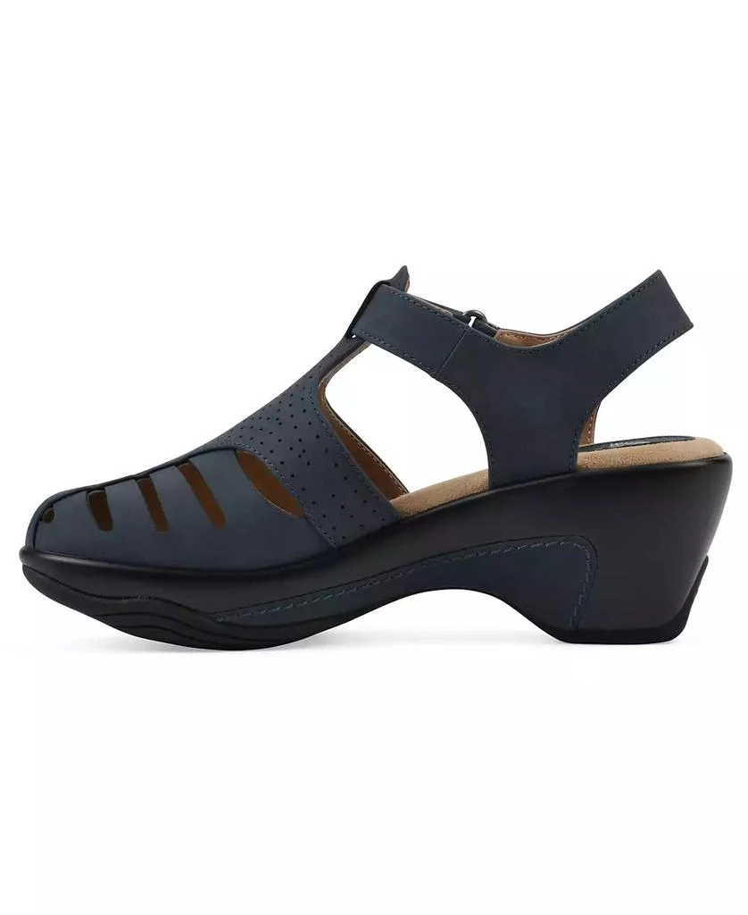 White Mountain Women's Vie Clogs 6