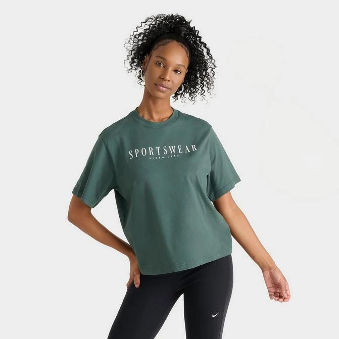 NIKE Women's Nike Sportswear Boxy T-Shirt 1