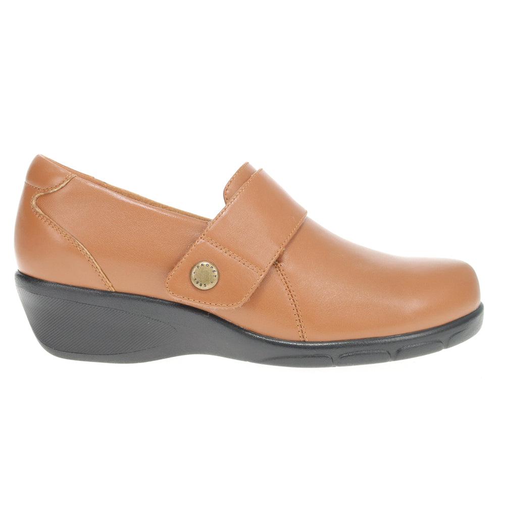 Propet Wallis Wedge Flats