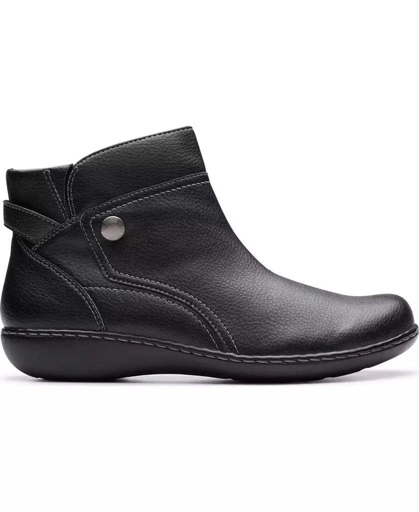 Clarks Women's Collection Ashland Mabel Flat Boots 2
