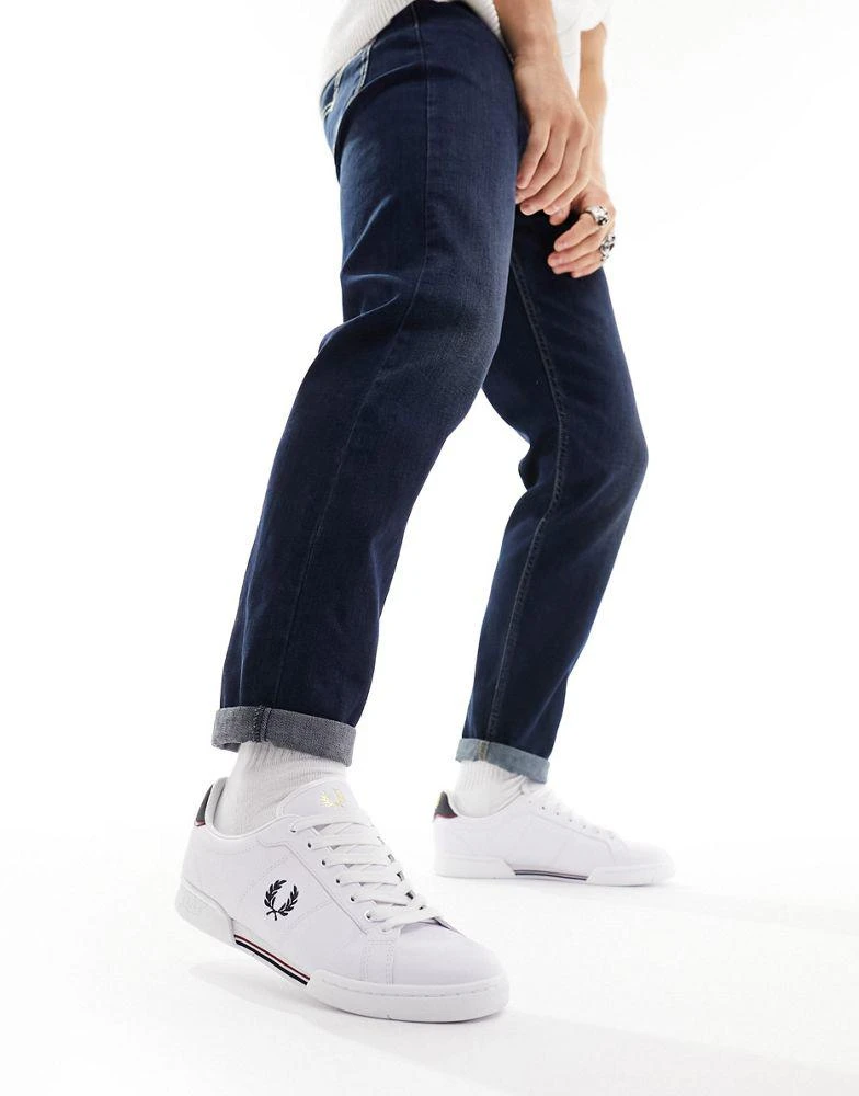 Fred Perry Fred Perry leather logo trainers in white & navy 5
