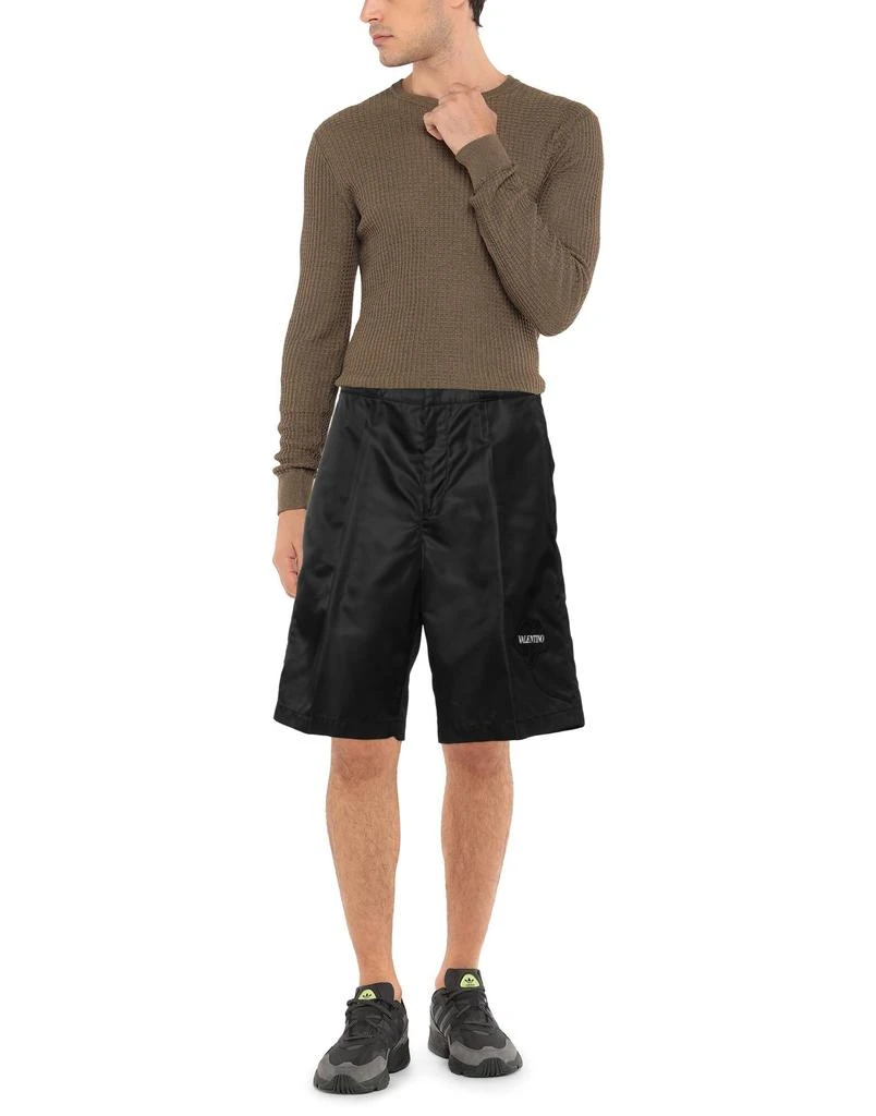 Valentino Shorts
Bermuda 2