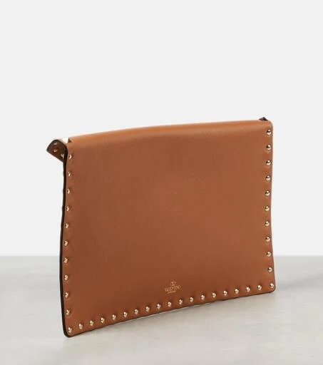Valentino Rockstud Large leather-trimmed raffia clutch 4