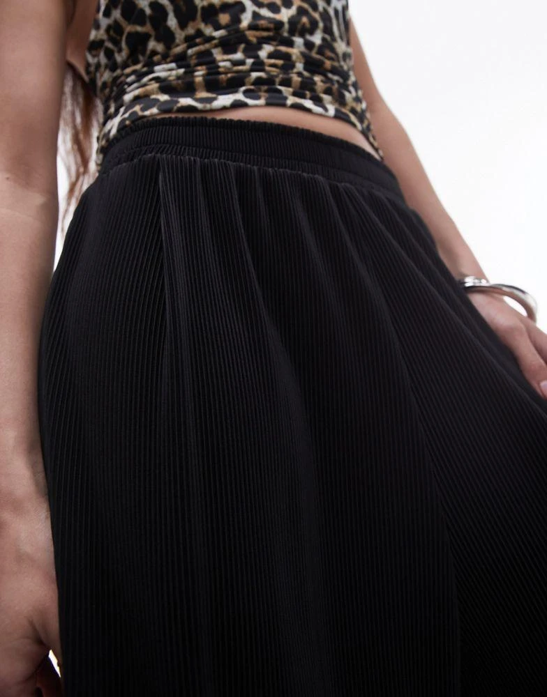 Topshop Topshop plisse balloon leg trouser in black 2
