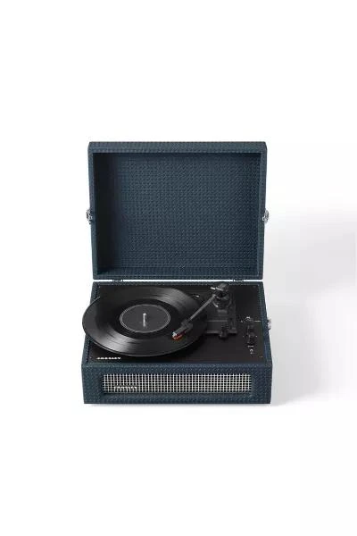Crosley Crosley Voyager Bluetooth Record Player 1