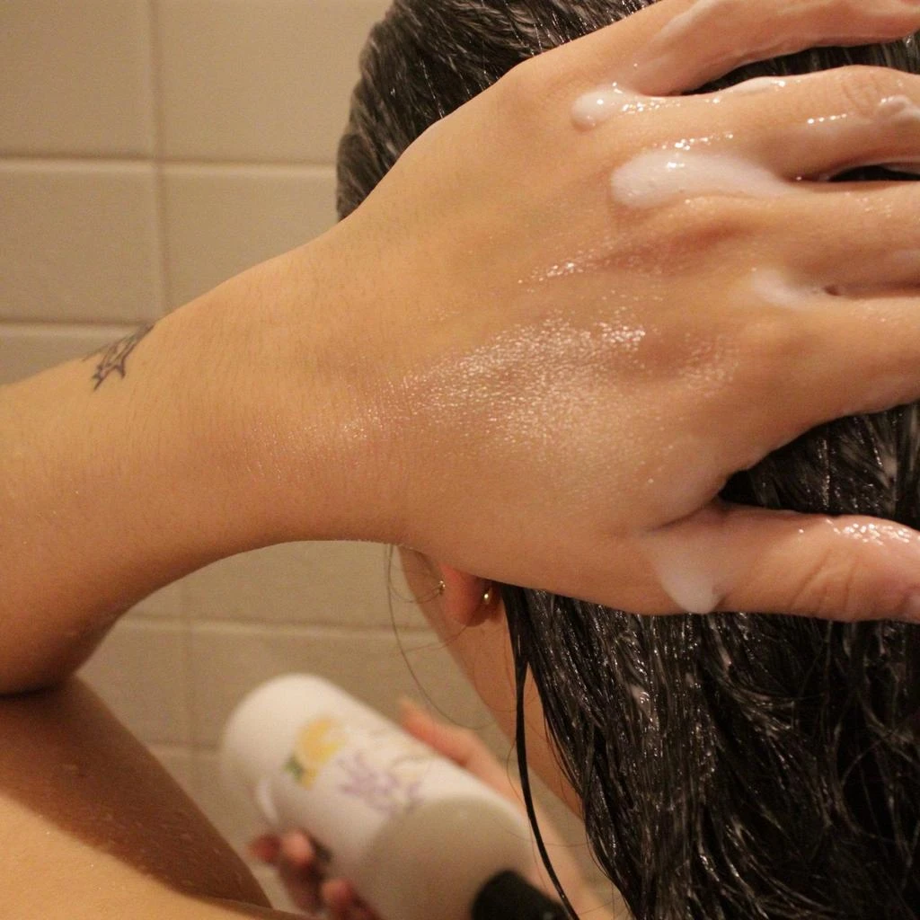Camille Beckman Professional Revitalizing Conditioner 3