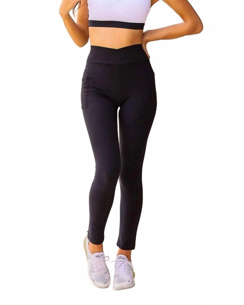 Julia Rose Chloe Crossover Pocket Ankle Length Leggings In Black