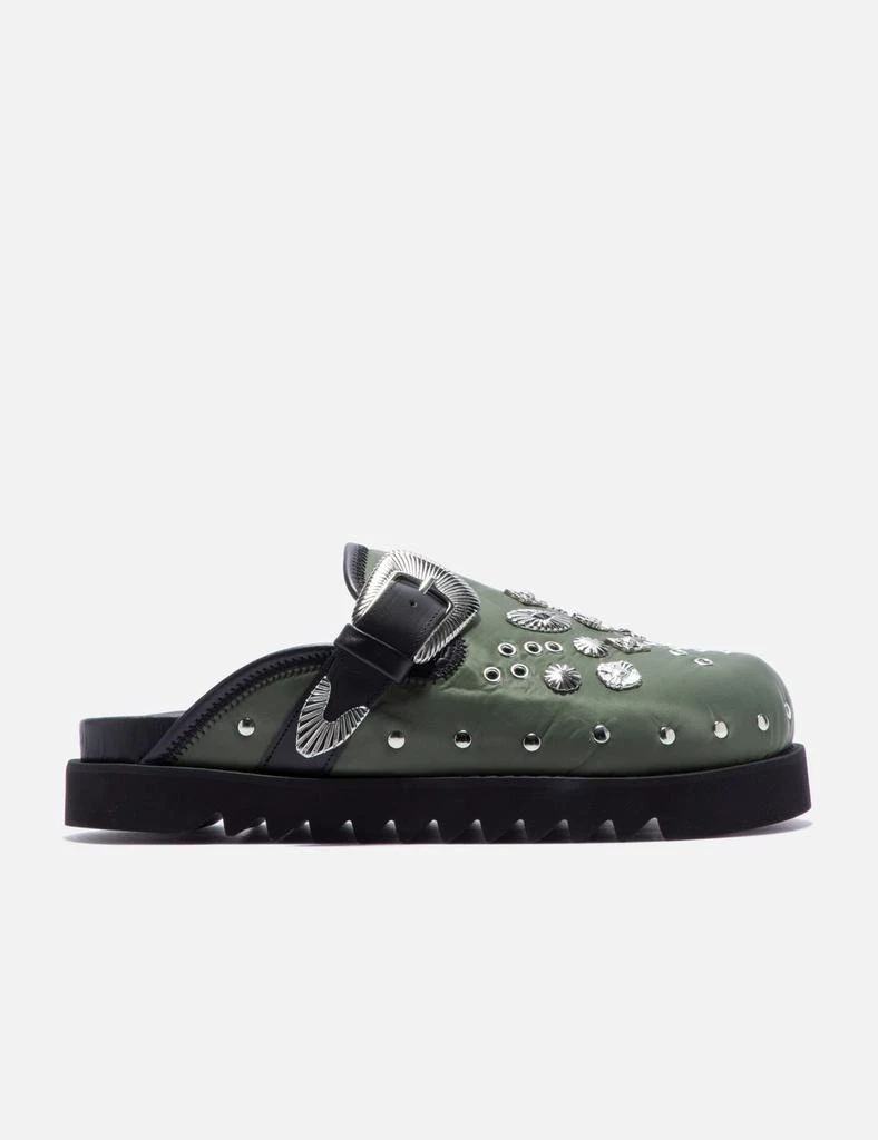 Toga Pulla Eyelet Metal Sabot 1