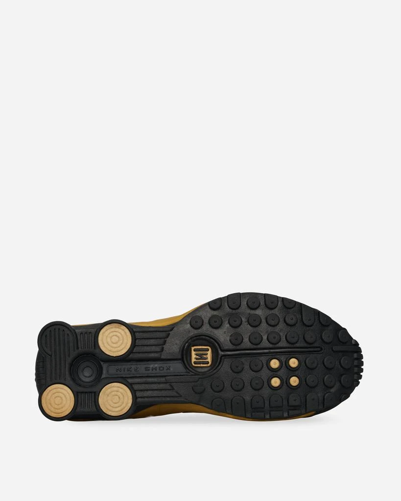 NIKE Women's Shox R4 Sneakers Black / Metallic Gold 6