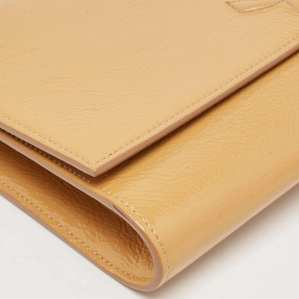 Yves Saint Laurent Saint Laurent Beige Patent Leather Belle De Jour Clutch 13