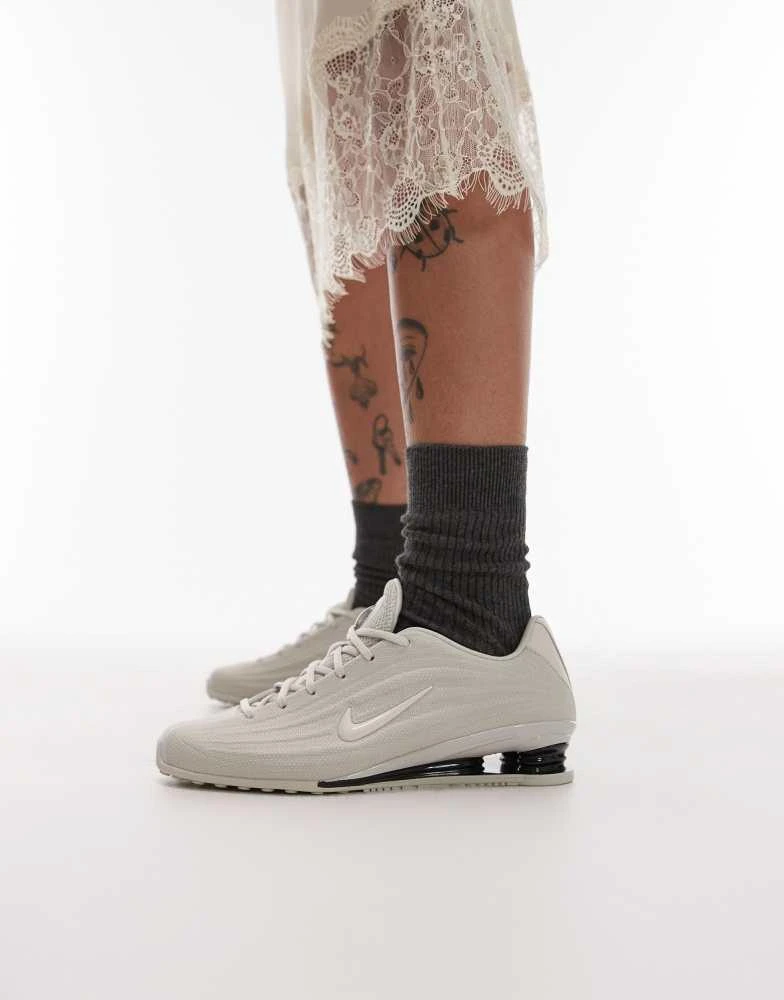 NIKE | Nike Shox Z trainers in beige