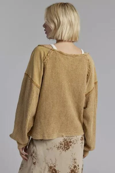 BDG BDG Catskills Waffle Knit Thermal Long Sleeve Tee 3