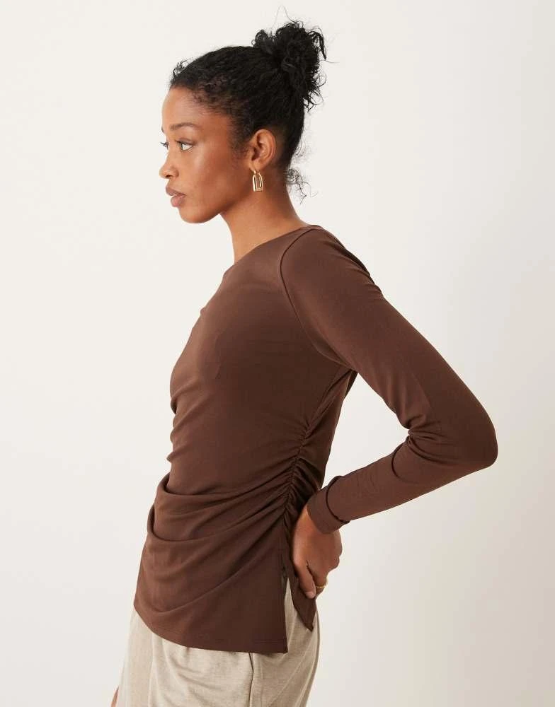 Abercrombie & Fitch Abercrombie & Fitch long sleeve top with slash neck in brown 1