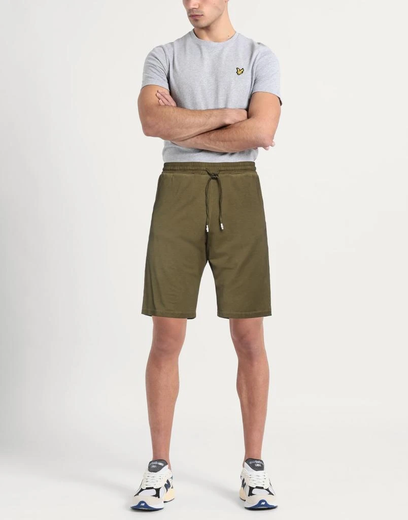 WOOL & CO Shorts & Bermuda 2
