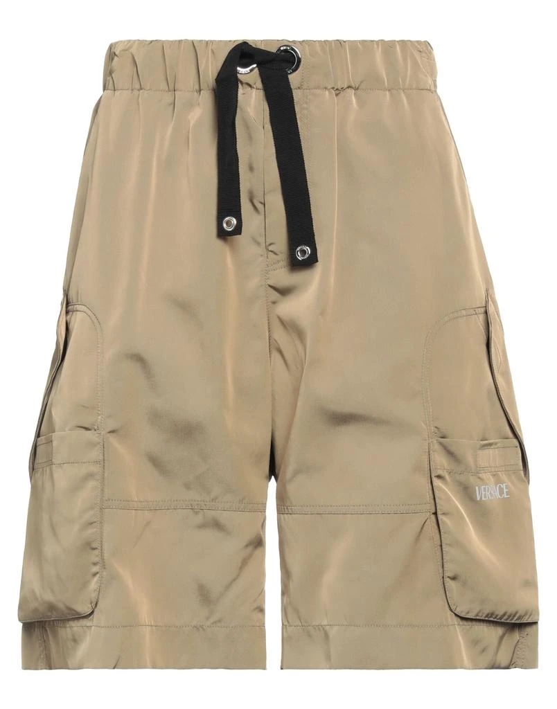 Versace Shorts
Bermuda 1