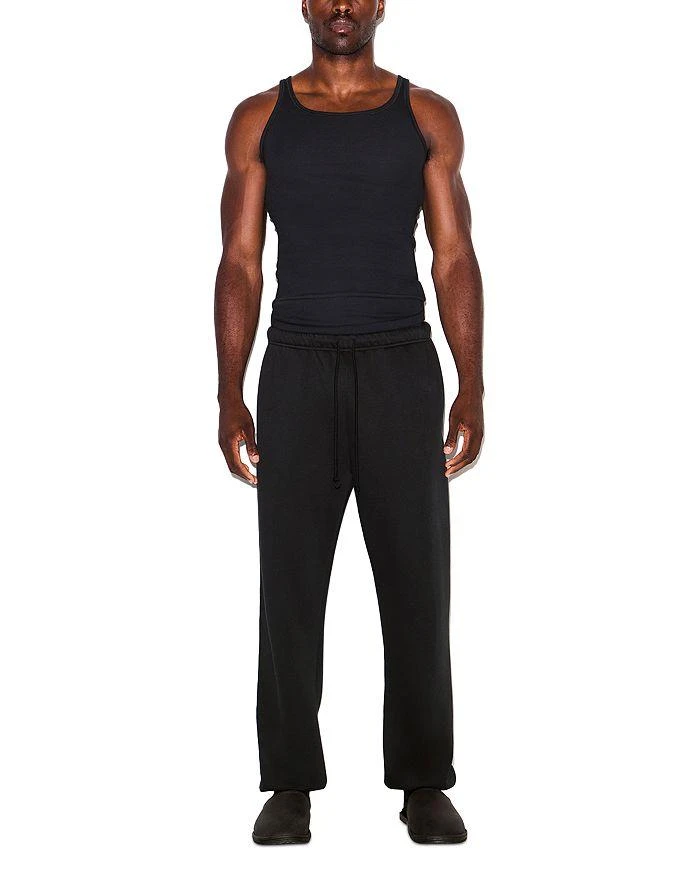 SKIMS Fleece Lounge Relaxed Joggers 2