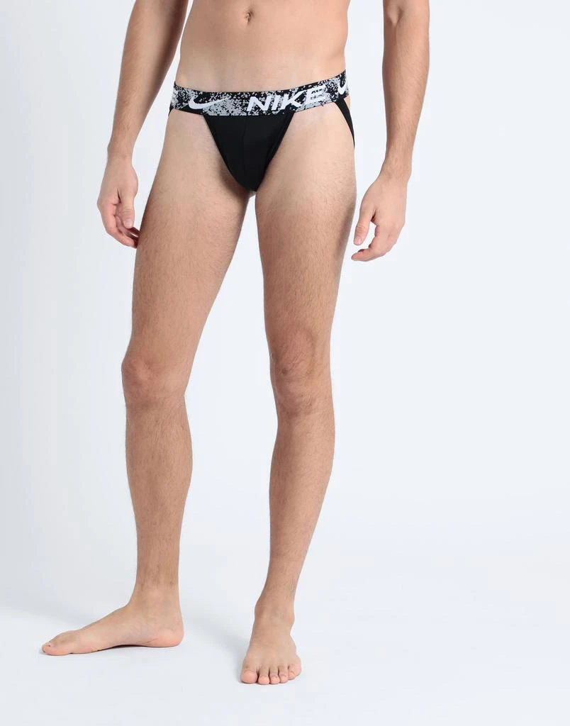 NIKE Brief 2
