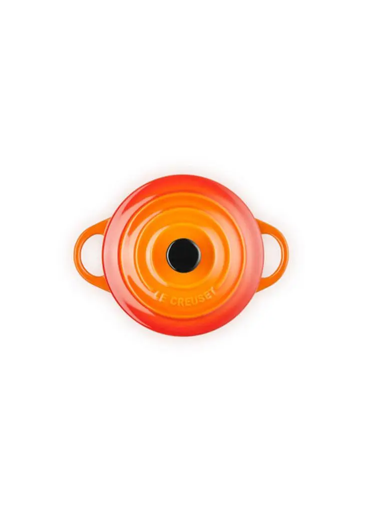 Le Creuset Stoneware petite round casserole. 7