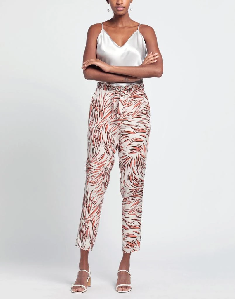 GARCIA Casual pants 2