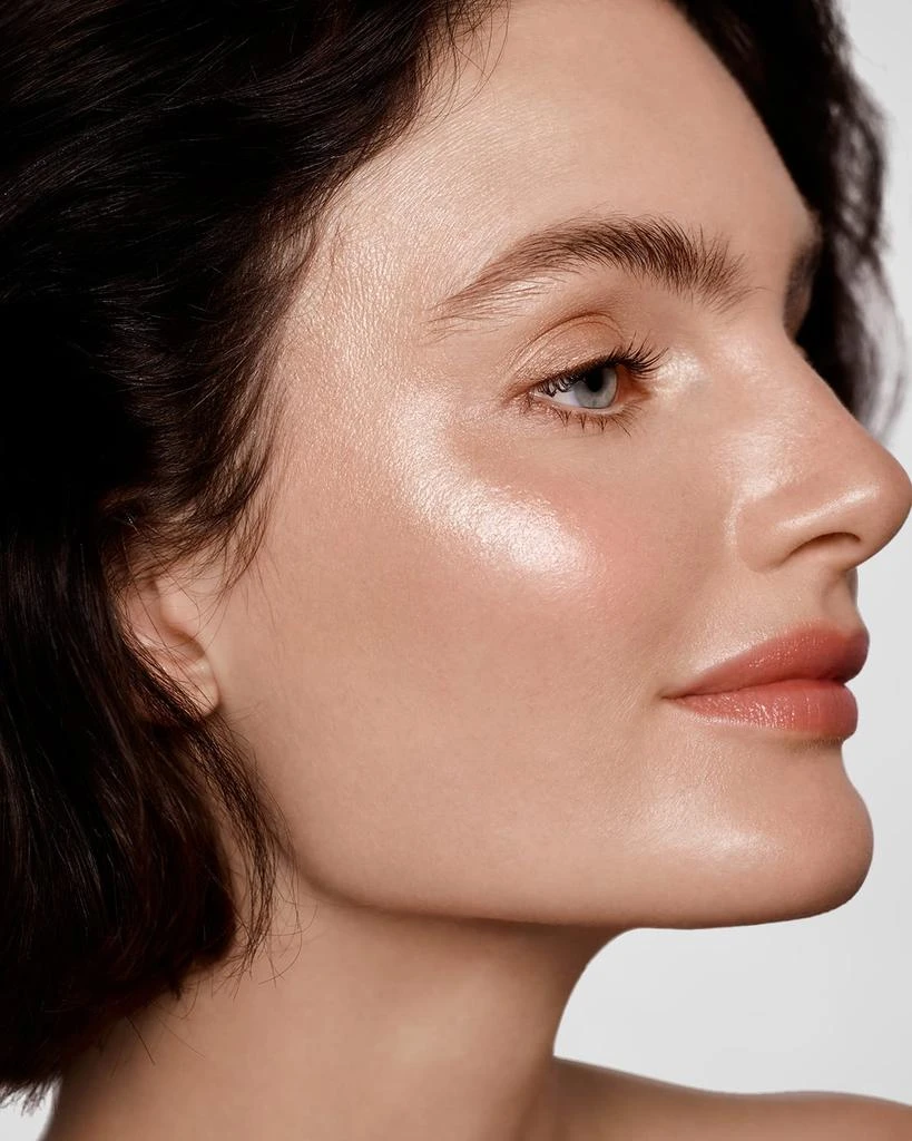 Surratt Beauty Artistique Liquid Highlight 6