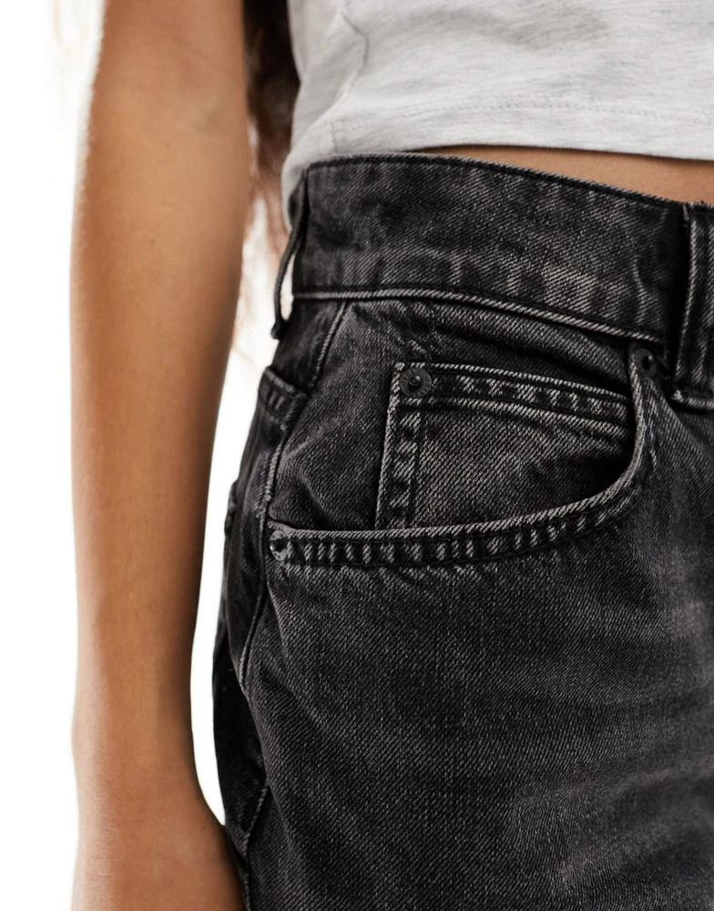ASOS ASOS DESIGN Petite wide leg dad jeans in washed black 2