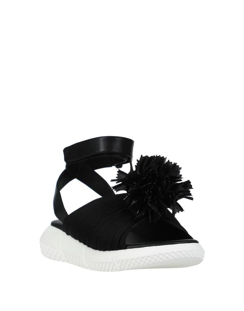 ELENA IACHI Sandals