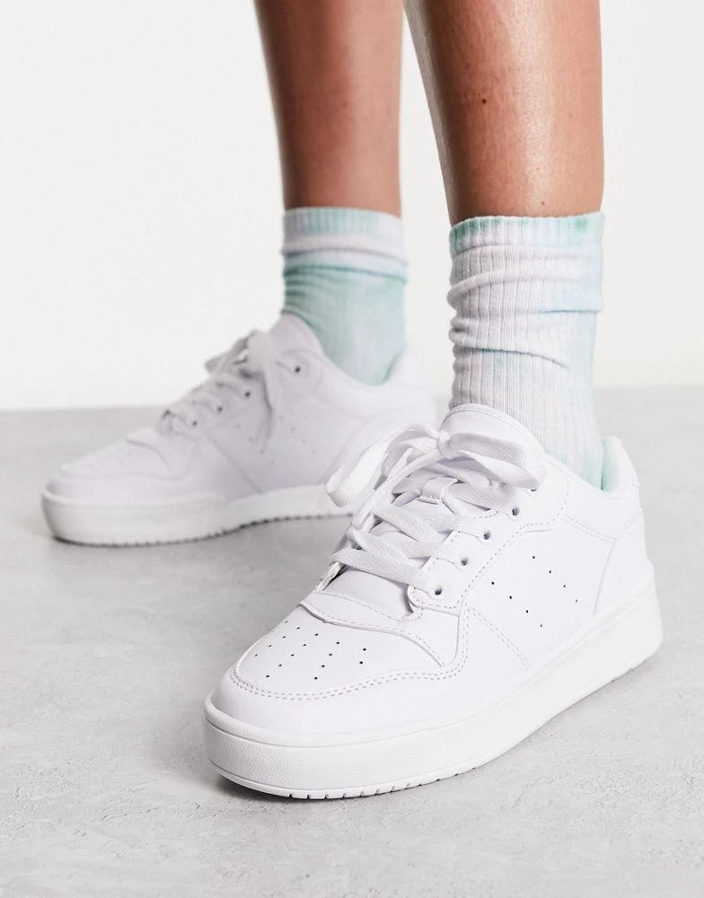 Truffle Collection Truffle Collection Wide Fit chunky trainers in white 2