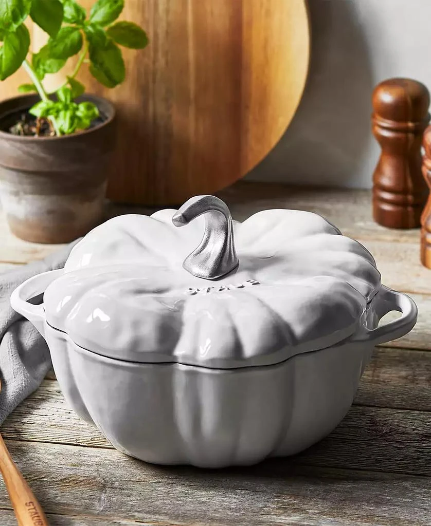 Staub Enameled Cast Iron 3.5-Qt Pumpkin Dutch Oven 2