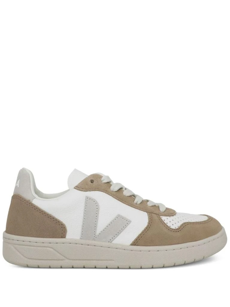 Veja V-10  SNEAKERS 1