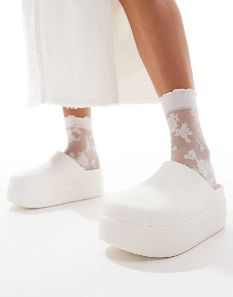 Crocs Crocs Dylan platform clog in white 3