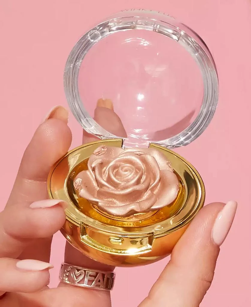 Winky Lux Cheeky Rose Highlighter 4