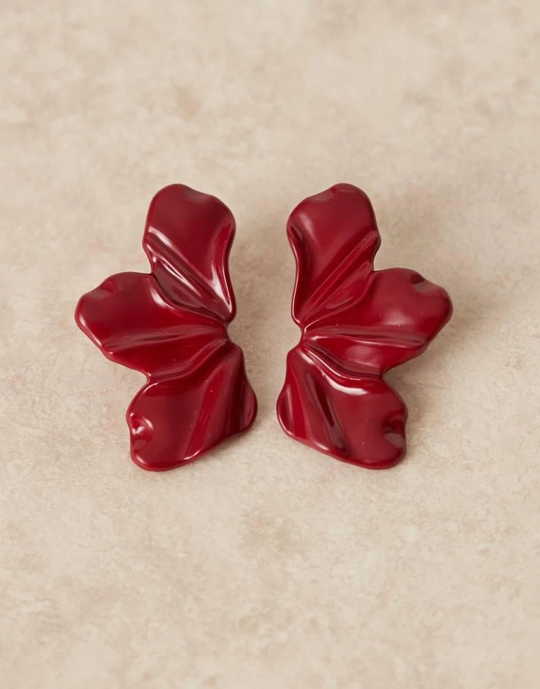 ASOS ASOS DESIGN stud half-flower petal earrings in burgundy 2