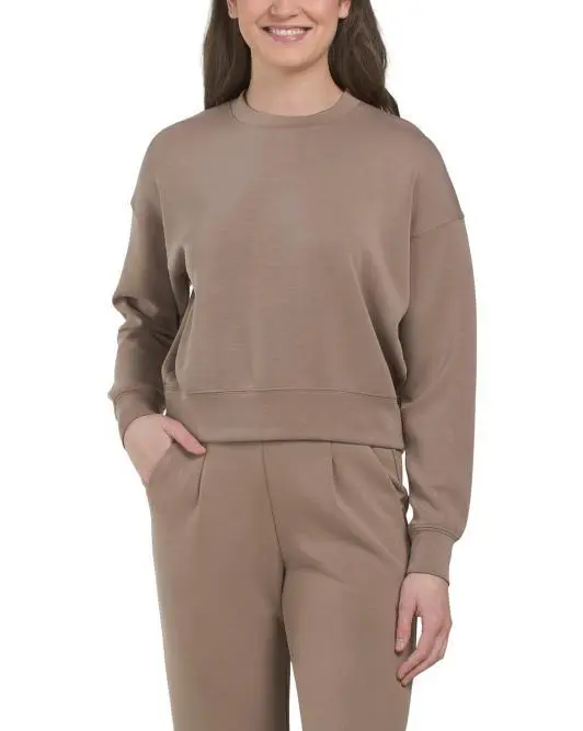 YOGALICIOUS Sandwash Softlite Tranquility Meet And Greet Crew Pull Over Top