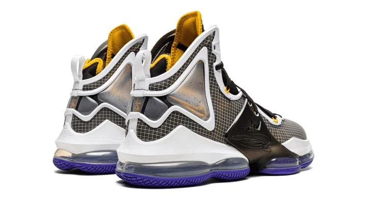 NIKE Nike LeBron 19 4