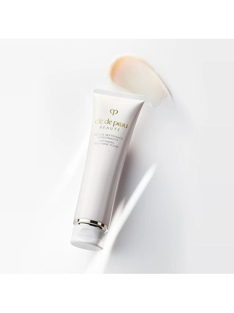 Cle de Peau Softening Cleansing Foam 6