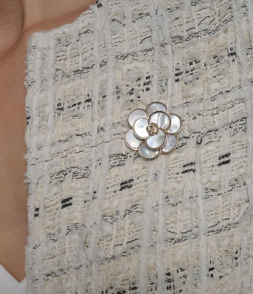 Karl Lagerfeld Paris BOUCLE COLLARLESS JACKET 6