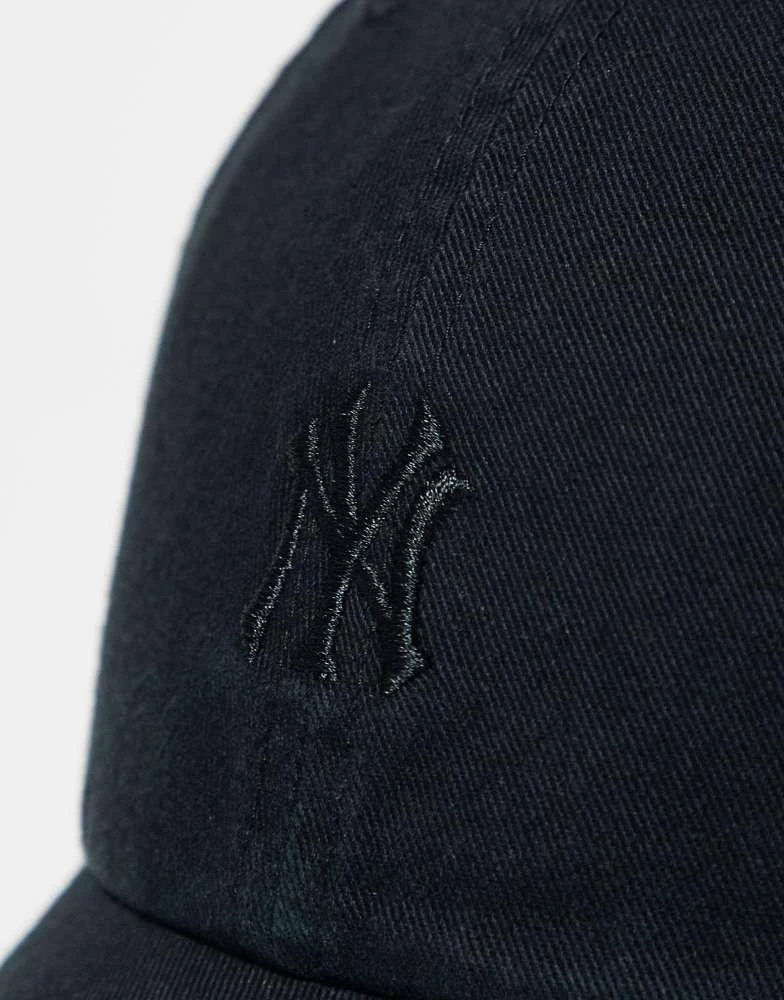 47 Brand 47 Brand NY Yankees mini logo cap in black 2