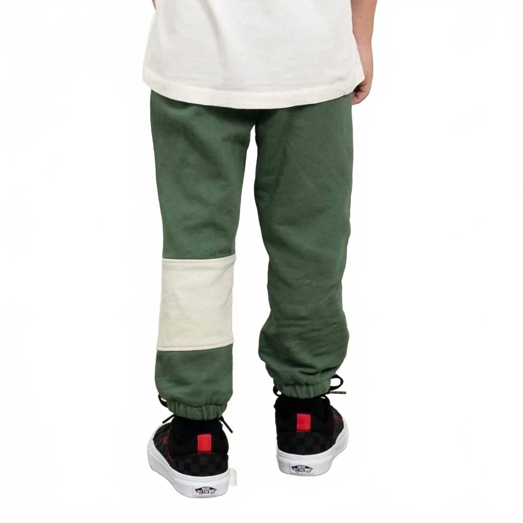 TINY WHALES Boys
Trailblazer Pant In Green 2