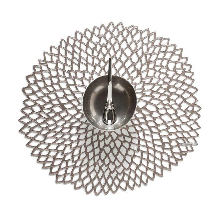 Chilewich Dahlia Pressed Vinyl Round Placemat