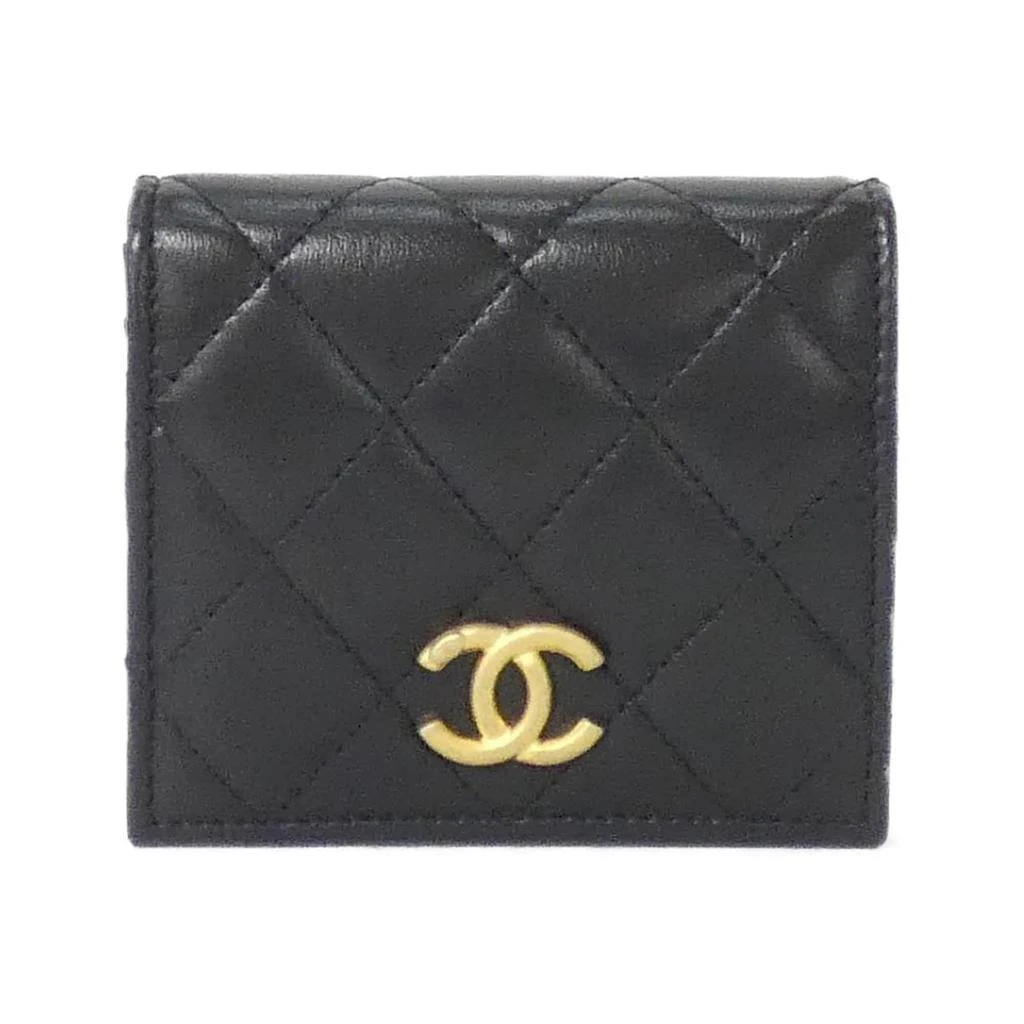 Chanel Leather (Pre-Owned)