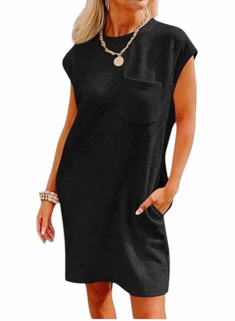 entro Textured Round Neck Dress In Black 1