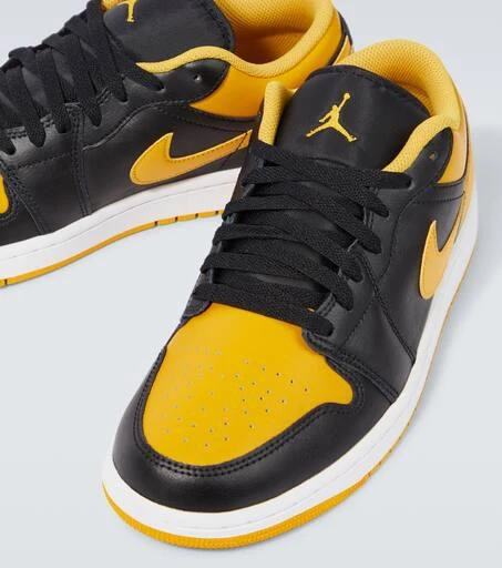 NIKE Air Jordan 1 Low leather sneakers 3