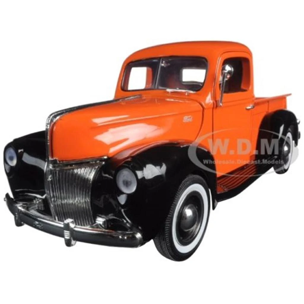 Motormax 1 by 18 1940 Ford Pickup Truck Timeless Classics Diecast Model, Orange 1